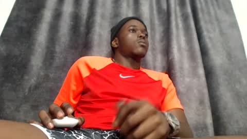 Snapshot of rey_bbc chatting on July 3, 2026, 9:54 pm rey_bbc online show from July 3, 2026, 9:54 pm