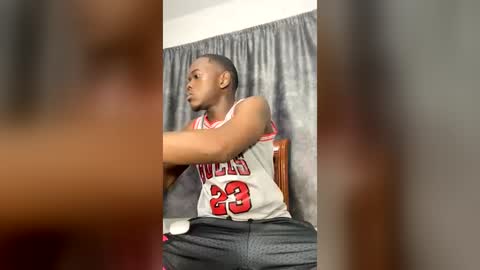 Snapshot of rey_bbc chatting on July 14, 2026, 7:35 am rey_bbc online show from July 14, 2026, 7:35 am