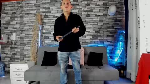 reymasterhot online show from October 20, 2025, 8:31 pm