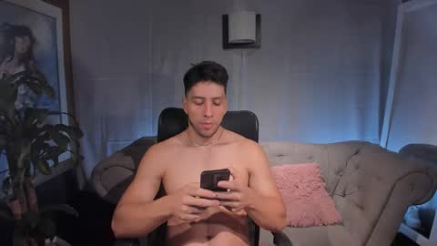 Snapshot of reymond_peter chatting on November 29, 2025, 10:57 pm REYMOND PETER online show from November 29, 2025, 10:57 pm