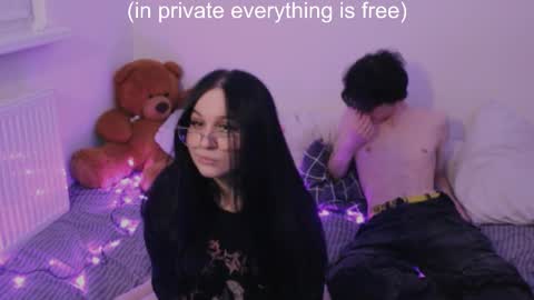 reyreyclub online show from December 29, 2024, 4:48 am