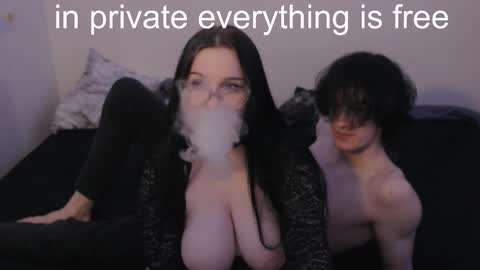 reyreyclub online show from February 8, 2025, 2:49 pm