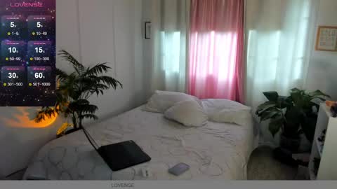 Snapshot of rhaenyra_ chatting on May 11, 2026, 5:21 pm Rhaenyra online show from May 11, 2026, 5:21 pm
