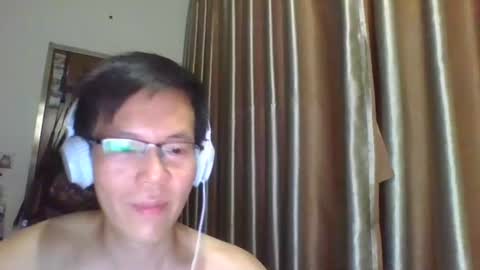 rhgfhdfhg1029 online show from September 10, 2025, 3:34 pm