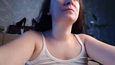 ria_32 online show from October 18, 2025, 2:03 am