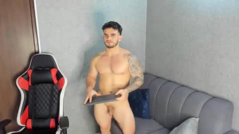 Snapshot of ricardogonzalez666 chatting on December 18, 2024, 3:47 am ricardogonzalez666 online show from December 18, 2024, 3:47 am