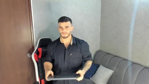 Snapshot of ricardogonzalez666 chatting on January 12, 2025, 12:39 am ricardogonzalez666 online show from January 12, 2025, 12:39 am