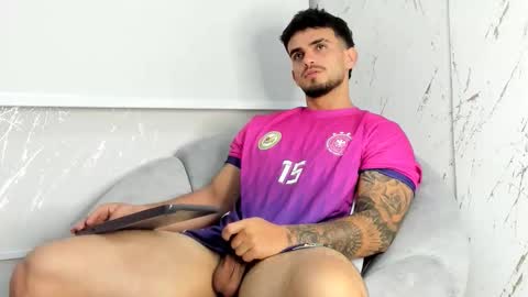 ricardogonzalez666 online show from March 8, 2026, 4:22 pm