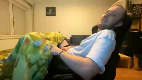 ricciardio online show from November 29, 2025, 4:15 am