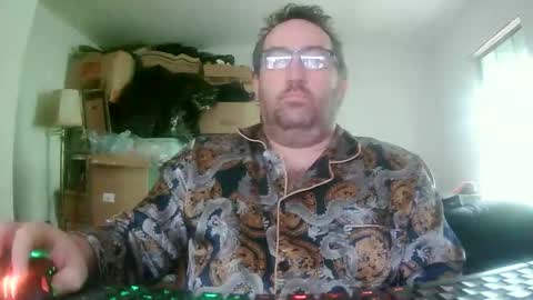 Snapshot of richard11268869 chatting on May 8, 2026, 3:28 pm richard11268869 online show from May 8, 2026, 3:28 pm