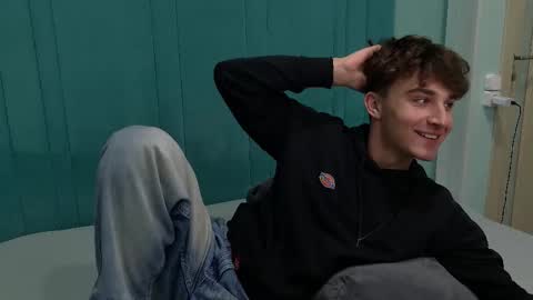 Snapshot of richard_steele_hot chatting on December 1, 2025, 4:01 pm Richard online show from December 1, 2025, 4:01 pm