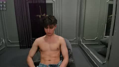 Snapshot of richard_steele_hot chatting on December 3, 2025, 5:00 pm Richard online show from December 3, 2025, 5:00 pm