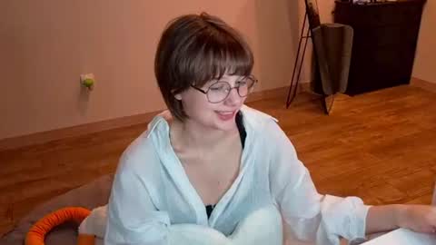 Snapshot of richardlundsten chatting on June 19, 2026, 6:56 pm Luna online show from June 19, 2026, 6:56 pm