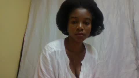 Snapshot of richella34 chatting on June 25, 2026, 9:41 pm richella34 online show from June 25, 2026, 9:41 pm