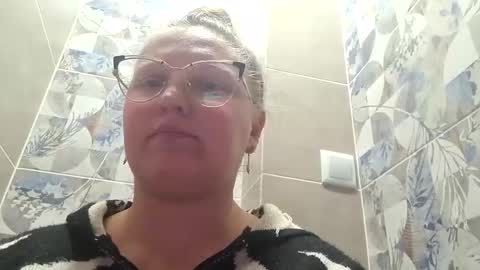 Anna - not anna - right Anna  online show from March 25, 2026, 11:49 am