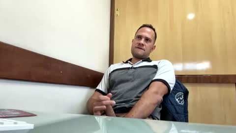 Rick Arian online show from November 26, 2025, 3:35 pm