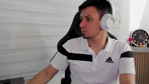 Snapshot of rick_diesel chatting on October 31, 2025, 5:19 am Rick Diesel online show from October 31, 2025, 5:19 am