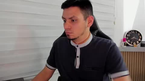 Snapshot of rick_diesel chatting on November 1, 2025, 1:18 am Rick Diesel online show from November 1, 2025, 1:18 am