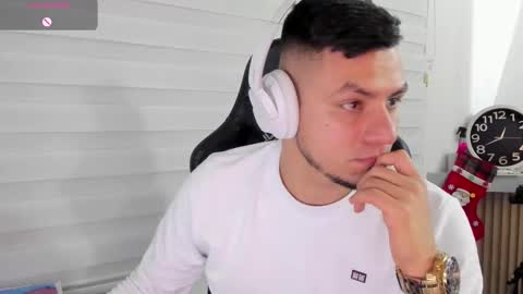 Snapshot of rick_diesel chatting on December 4, 2025, 5:39 am Rick Diesel online show from December 4, 2025, 5:39 am