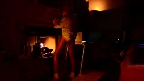 PINK HOLE TWINK online show from April 6, 2026, 4:46 am