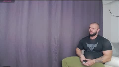 rickymiami1 online show from November 18, 2025, 9:58 am