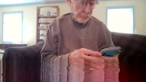 Snapshot of rico_y_suave_4u chatting on April 4, 2026, 4:04 pm Easy if yun are good see my pics online show from April 4, 2026, 4:04 pm