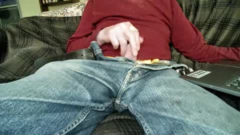 Snapshot of rico_y_suave_4u chatting on April 18, 2026, 12:14 am Easy if yun are good see my pics online show from April 18, 2026, 12:14 am