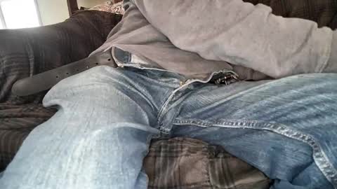 Snapshot of rico_y_suave_4u chatting on April 19, 2026, 8:44 pm Easy if yun are good see my pics online show from April 19, 2026, 8:44 pm