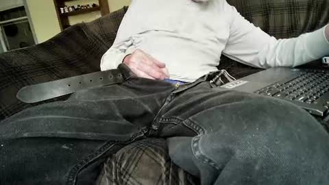 Snapshot of rico_y_suave_4u chatting on June 27, 2026, 2:38 am Easy if yun are good see my pics online show from June 27, 2026, 2:38 am