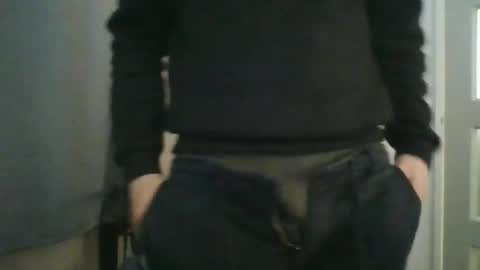 ricooo465 online show from April 18, 2026, 10:32 pm