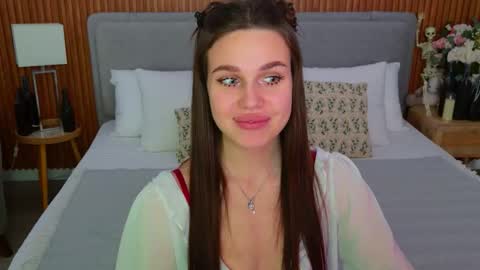 Rihanna online show from November 1, 2025, 5:04 pm