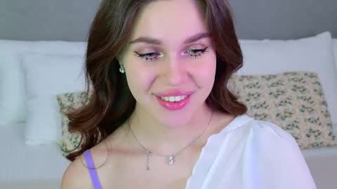 Rihanna online show from November 28, 2025, 5:15 pm