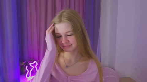 Rina online show from October 2, 2025, 9:11 pm