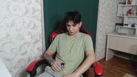 Snapshot of rik_and chatting on December 5, 2024, 1:38 pm Rick online show from December 5, 2024, 1:38 pm