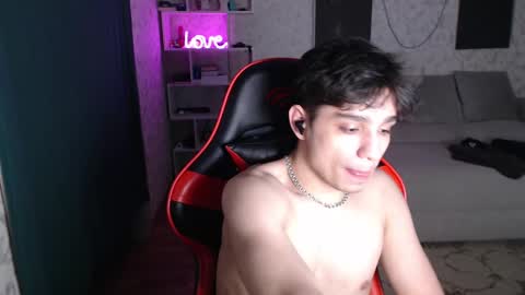 Snapshot of rik_and chatting on February 19, 2025, 5:16 pm Rick online show from February 19, 2025, 5:16 pm