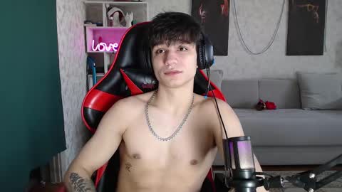 Snapshot of rik_and chatting on March 2, 2025, 11:39 am Rick online show from March 2, 2025, 11:39 am