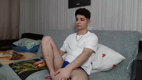 Snapshot of rik_and chatting on October 22, 2025, 7:57 pm Rick online show from October 22, 2025, 7:57 pm