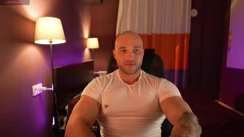 rikadler online show from April 16, 2026, 4:52 pm