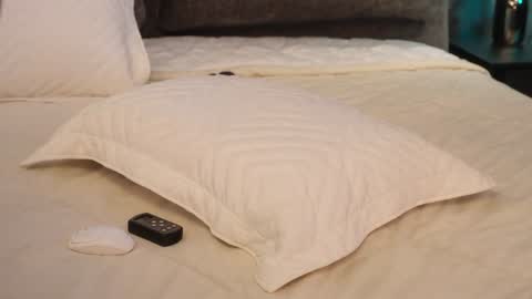    if you wanna buy smth stockingsph etc  custom videos or pics  online show from December 8, 2024, 1:58 pm