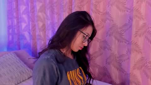 Riley online show from October 9, 2025, 12:19 am