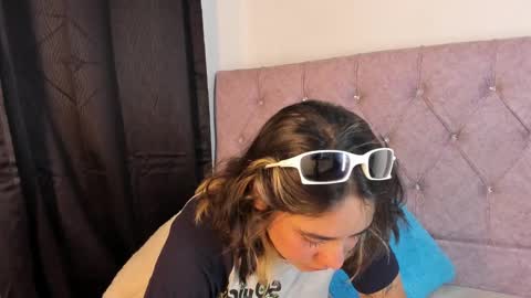 Snapshot of riley_colors chatting on January 29, 2025, 11:46 pm Riley online show from January 29, 2025, 11:46 pm