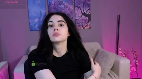 Meow online show from November 3, 2025, 10:16 am