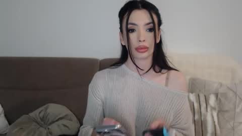 Snapshot of rileyeve chatting on October 27, 2025, 9:52 pm RileyEve online show from October 27, 2025, 9:52 pm