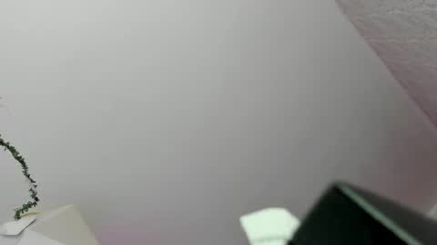 Snapshot of rileynymph chatting on May 27, 2026, 4:09 am My name is Riley Like my broadcast pls 3 online show from May 27, 2026, 4:09 am