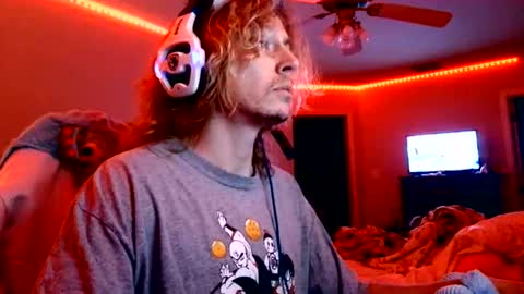 Snapshot of rimmyblondeass chatting on May 18, 2026, 7:47 am TheRealCatNoir online show from May 18, 2026, 7:47 am