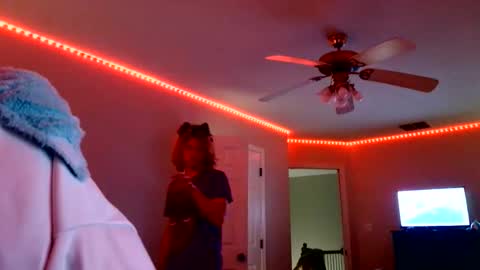 Snapshot of rimmyblondeass chatting on May 21, 2026, 2:07 am TheRealCatNoir online show from May 21, 2026, 2:07 am