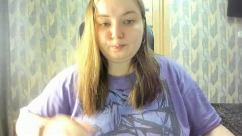 Snapshot of rina16 chatting on April 6, 2026, 2:40 pm rina16 online show from April 6, 2026, 2:40 pm
