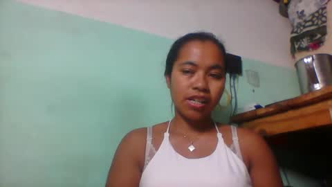 rinah856024 online show from April 16, 2026, 3:46 pm