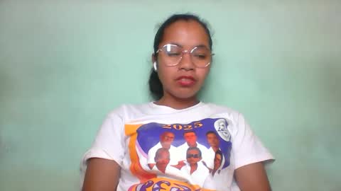 Snapshot of rinah856024 chatting on May 23, 2026, 5:28 pm rinah856024 online show from May 23, 2026, 5:28 pm