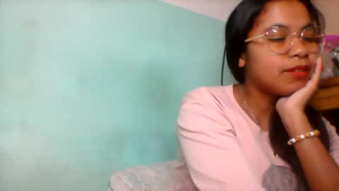 rinah856024 online show from June 15, 2026, 4:20 pm